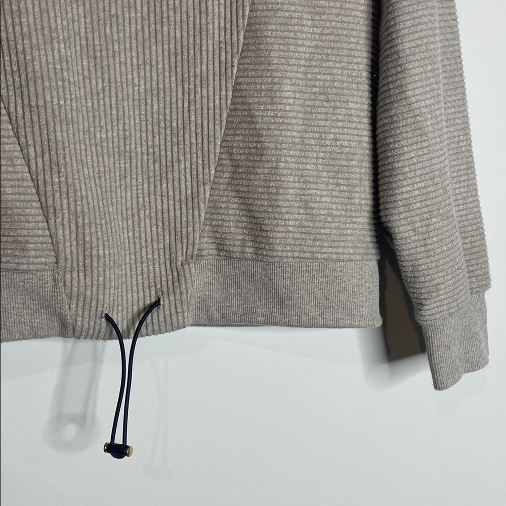 SOLD Varley | Women’s Arleta Ribbed Crew Neck Sweatshirt Size Small - Picture 3 of 7